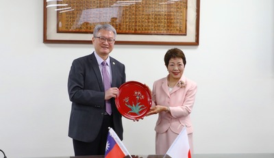 中山醫大攜手日本宮崎縣立看護大學正式完成 MOU 簽署圖片