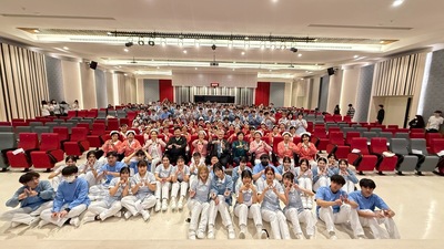 20251219護理系加冠典禮圖片